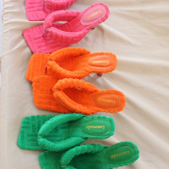 ๐๏ธCity Girl Collection// Orange Thong Sandal - Picture 9 of 13